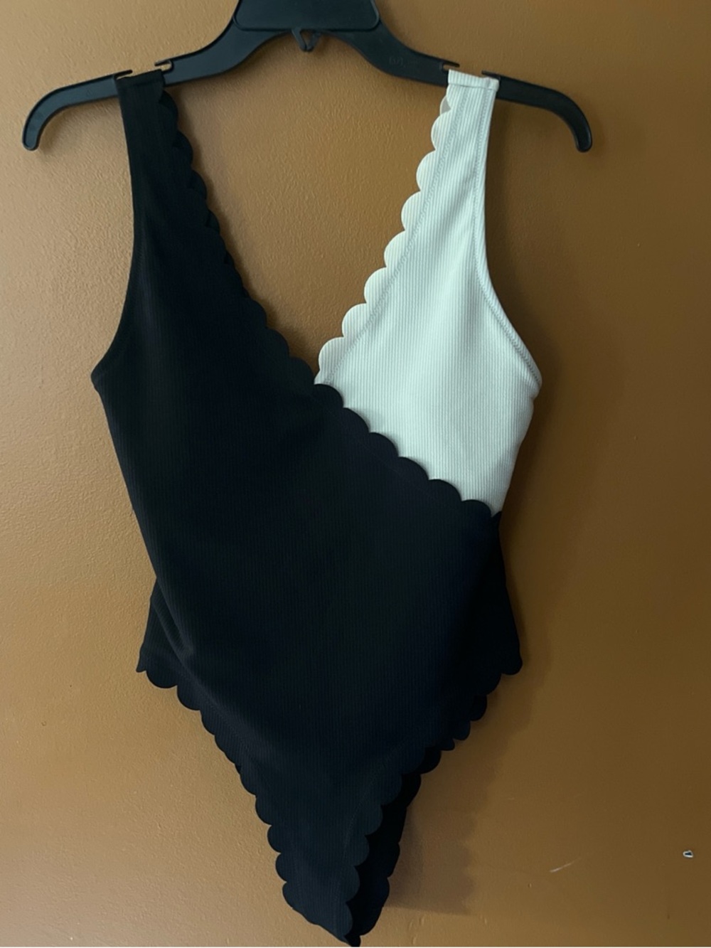Black & Beige Scallop-Edge women’s  One-Piece Swimsuit